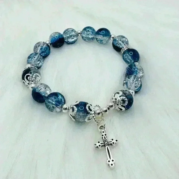 Sea Blue Gradient Beaded Cross Charm Bracelet - Picture 2 of 7